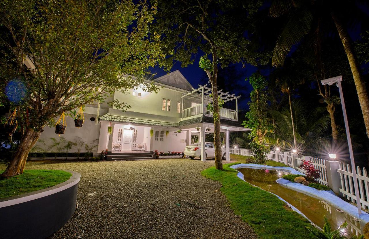 Alencherry Plantation Homestay Thekkady Ngoại thất bức ảnh